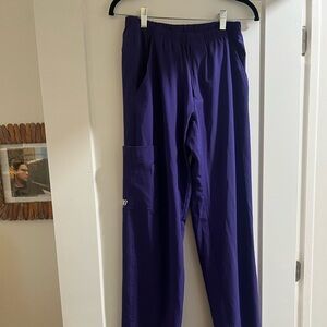 Sketchers dark purple size medium scrub pants